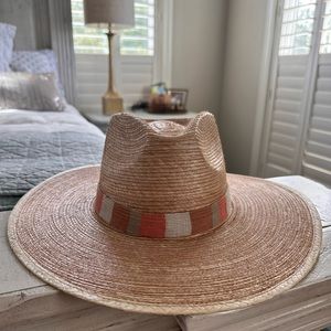 Sunshine Tienda Yolanda Palm hat.  Never worn.